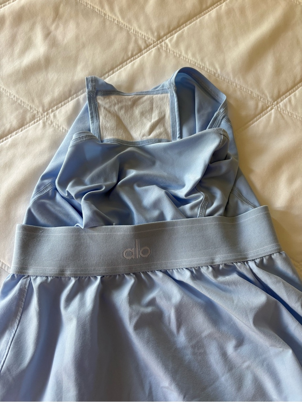 ALO Yoga Women's Pale Blue Athletic Skort with Built-In Shorts - Picture 4 of 12